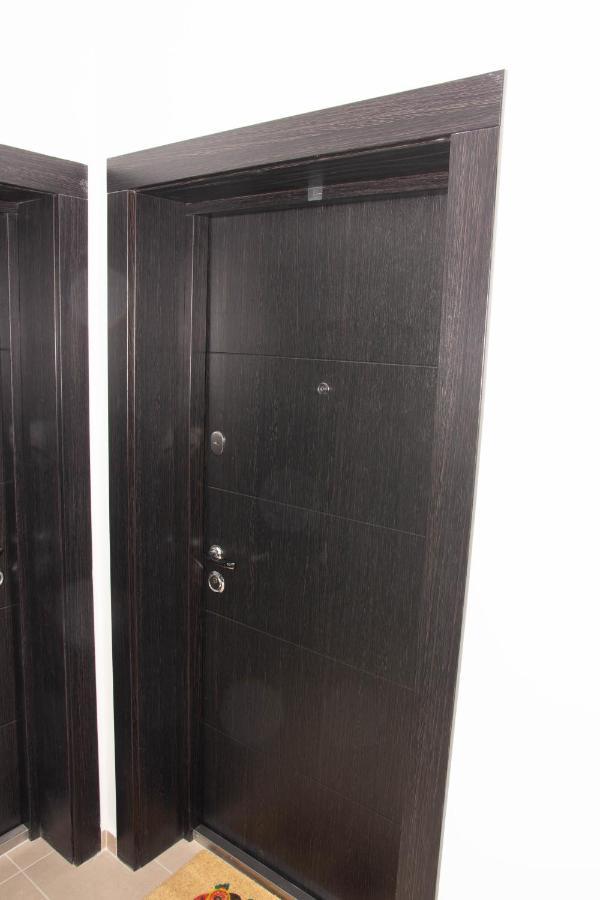 Laura Apartment Újvidék Kültér fotó