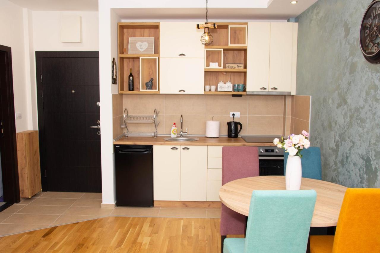 Laura Apartment Újvidék Kültér fotó