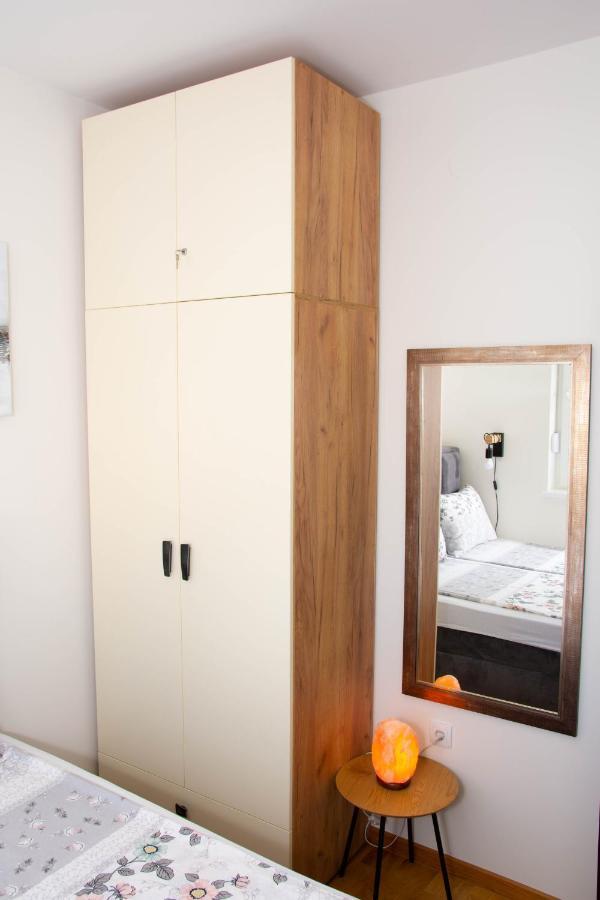 Laura Apartment Újvidék Kültér fotó