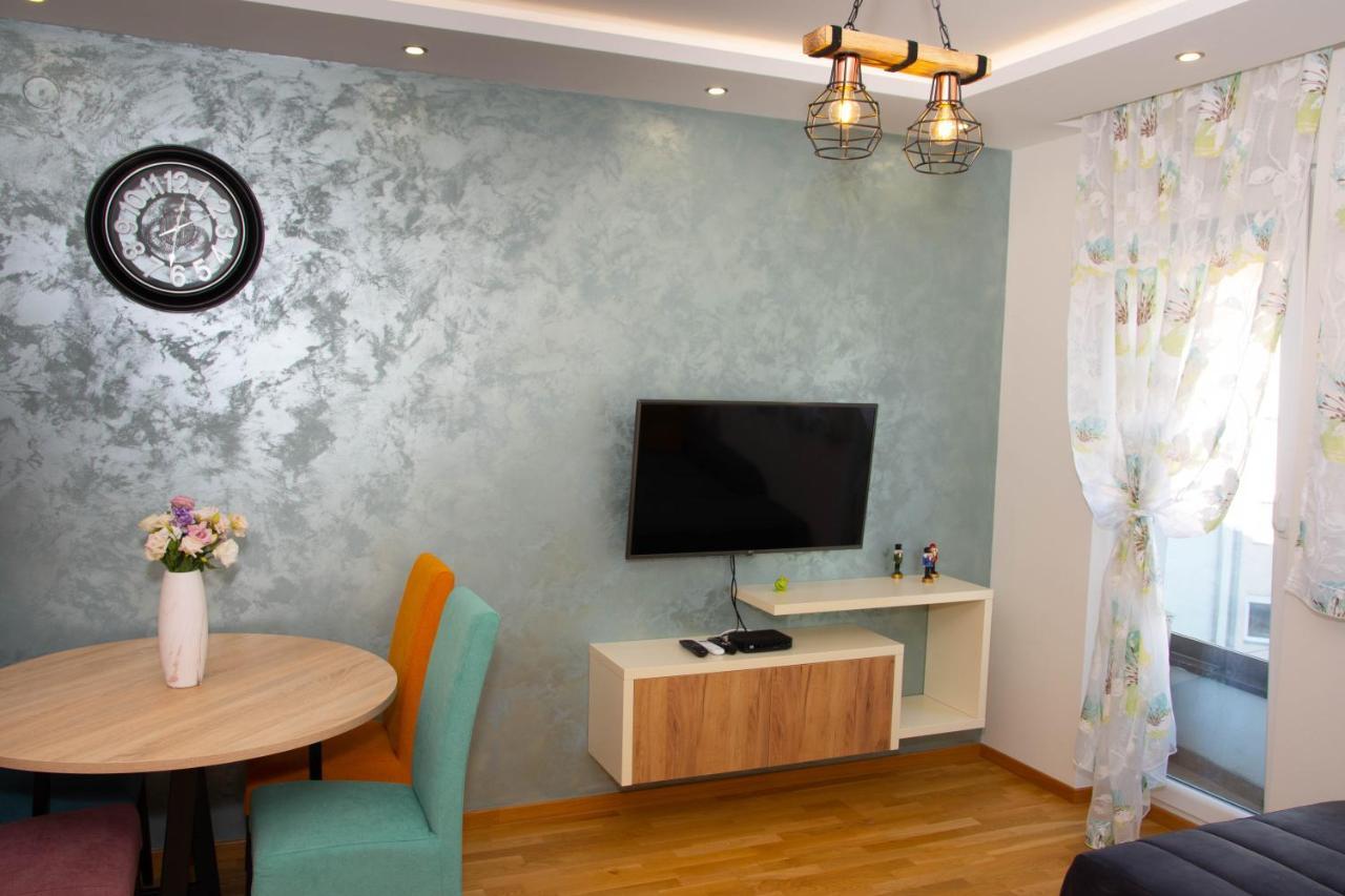 Laura Apartment Újvidék Kültér fotó
